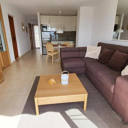 Discover Your Perfect Escape ! Apartment